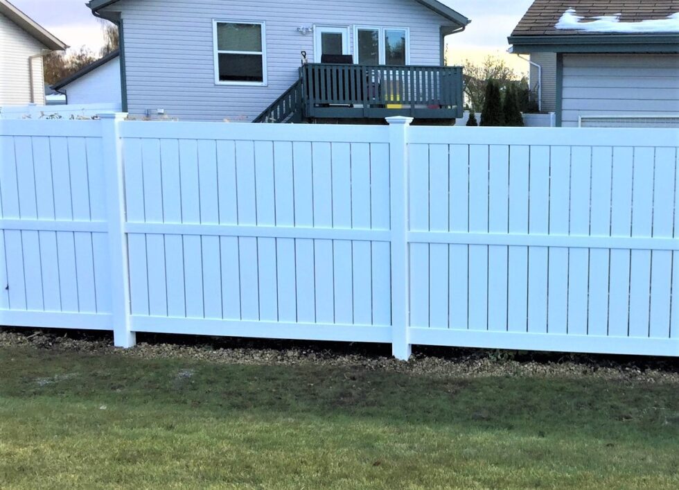 Vinyl Fencing Edmonton Privacy, Picket, Ranch Rail Fences Calgary