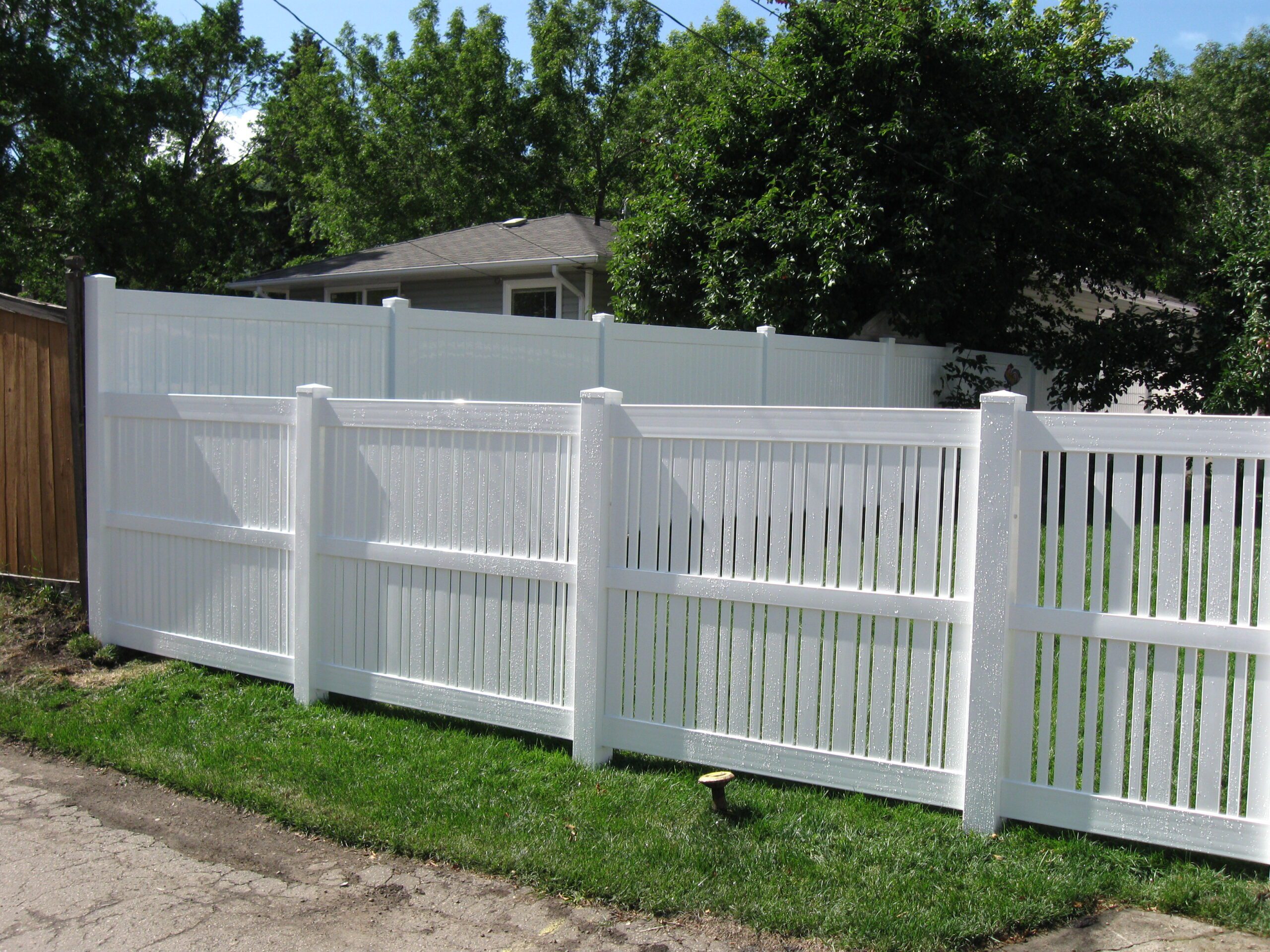 Vinyl Fencing Edmonton Privacy, Picket, Ranch Rail Fences Calgary